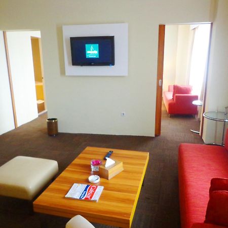 Sapadia Hotel Siantar Pematang Siantar Exterior foto